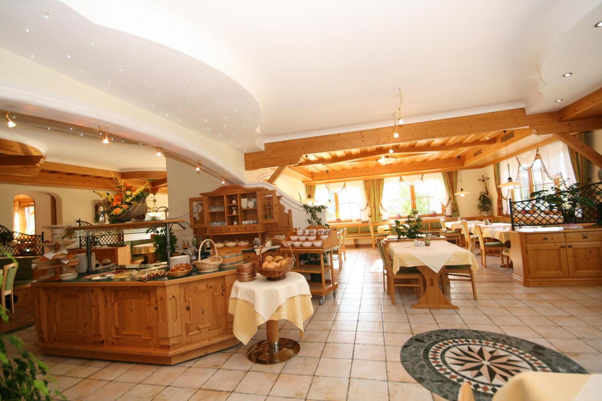 Alpenhotel Neuwirt ชลัดมิง ภายนอก รูปภาพ