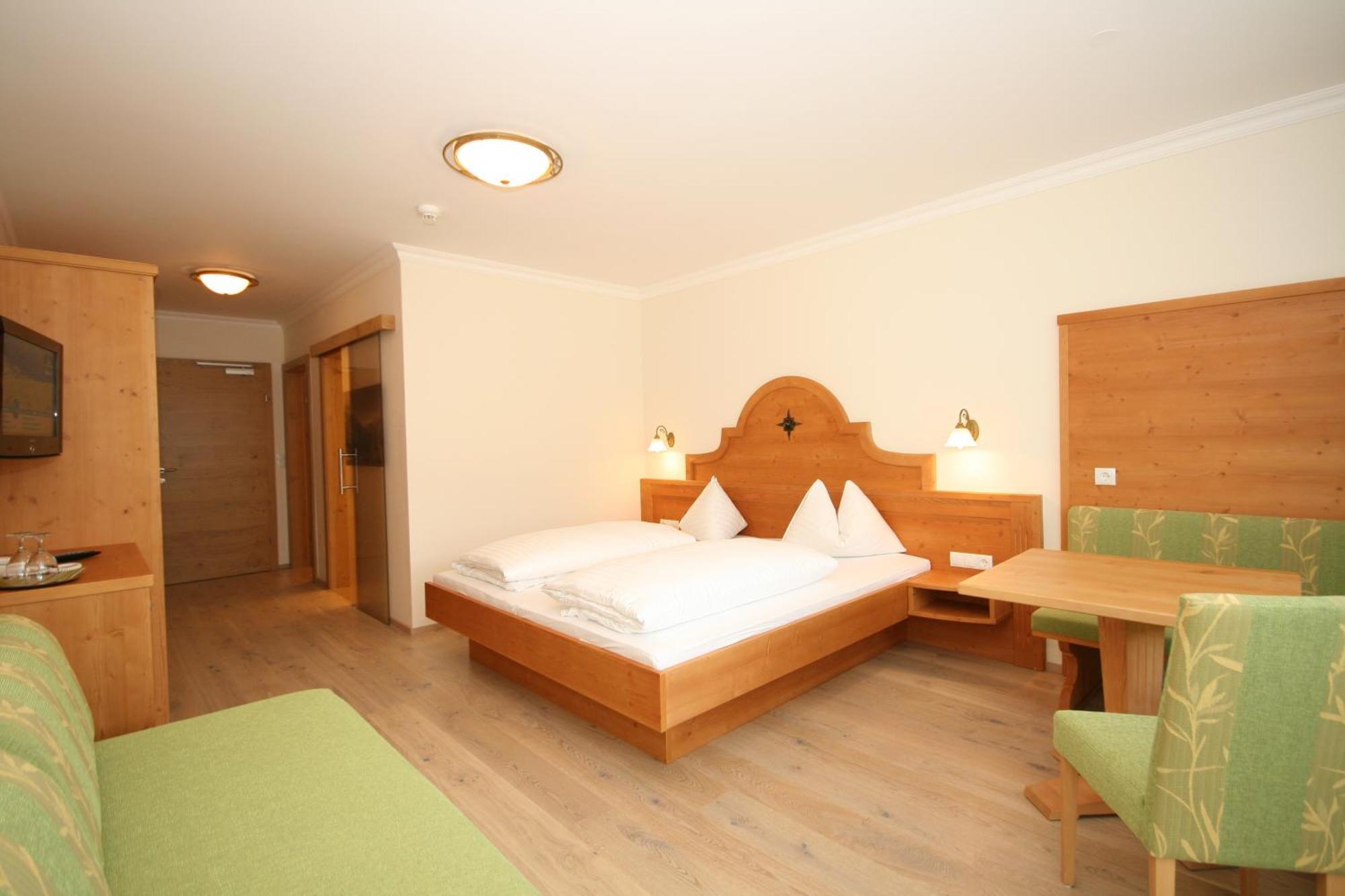 Alpenhotel Neuwirt ชลัดมิง ภายนอก รูปภาพ